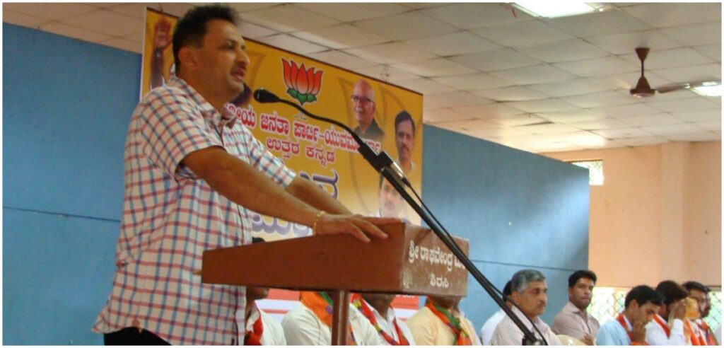 बीजेपी सांसद अनंत कुमार हेगड़े ने फिर दोहराया संविधान बदलने का संकल्प, कहा- इसके लिए चाहिए 400 सीटें